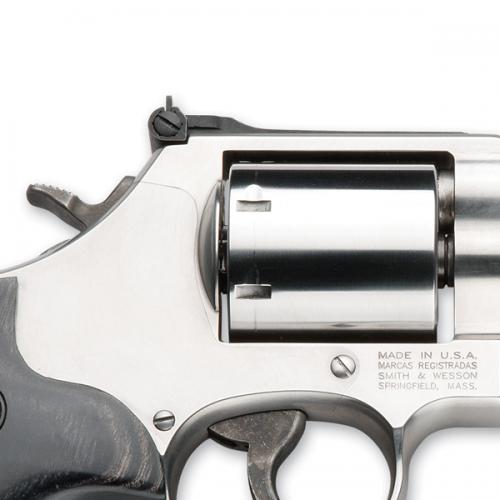 Smith and Wesson Model 686 Plus 3-5-7 Magnum Series