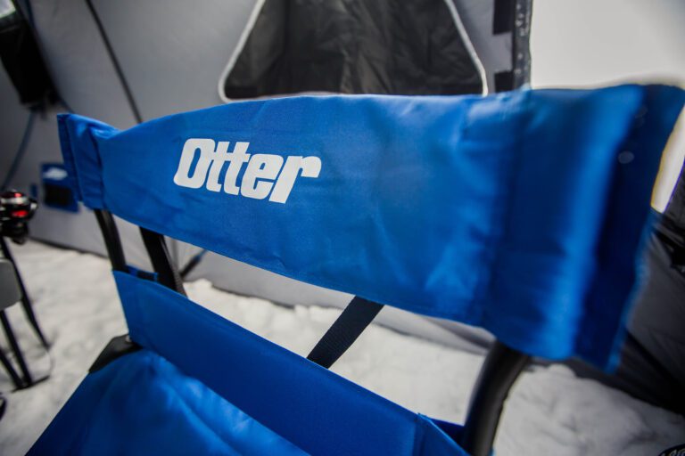 Chaise tri-pod rembourrée otter xl