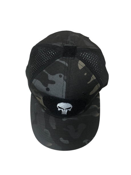 CASQUETTES – DISPONIBLES EN PLUSIEURS COULEURS 