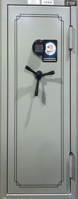 SAFEWELL GRIS – CAPACITÉ D'ARMES : 24 – DIMENSIONS : 1400 x 597 x 527 MM (23,5" x 20,75" x 55") – POIDS : 145,2 KG – RÉSISTANT À L'EAU ET AU FEU PENDANT 45 MINUTES - CHIEN NON-INCLUS