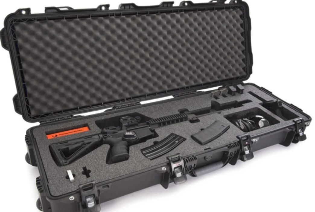 Nanuk Professional Protective Case 990 w/Foam insert for AR15- Black